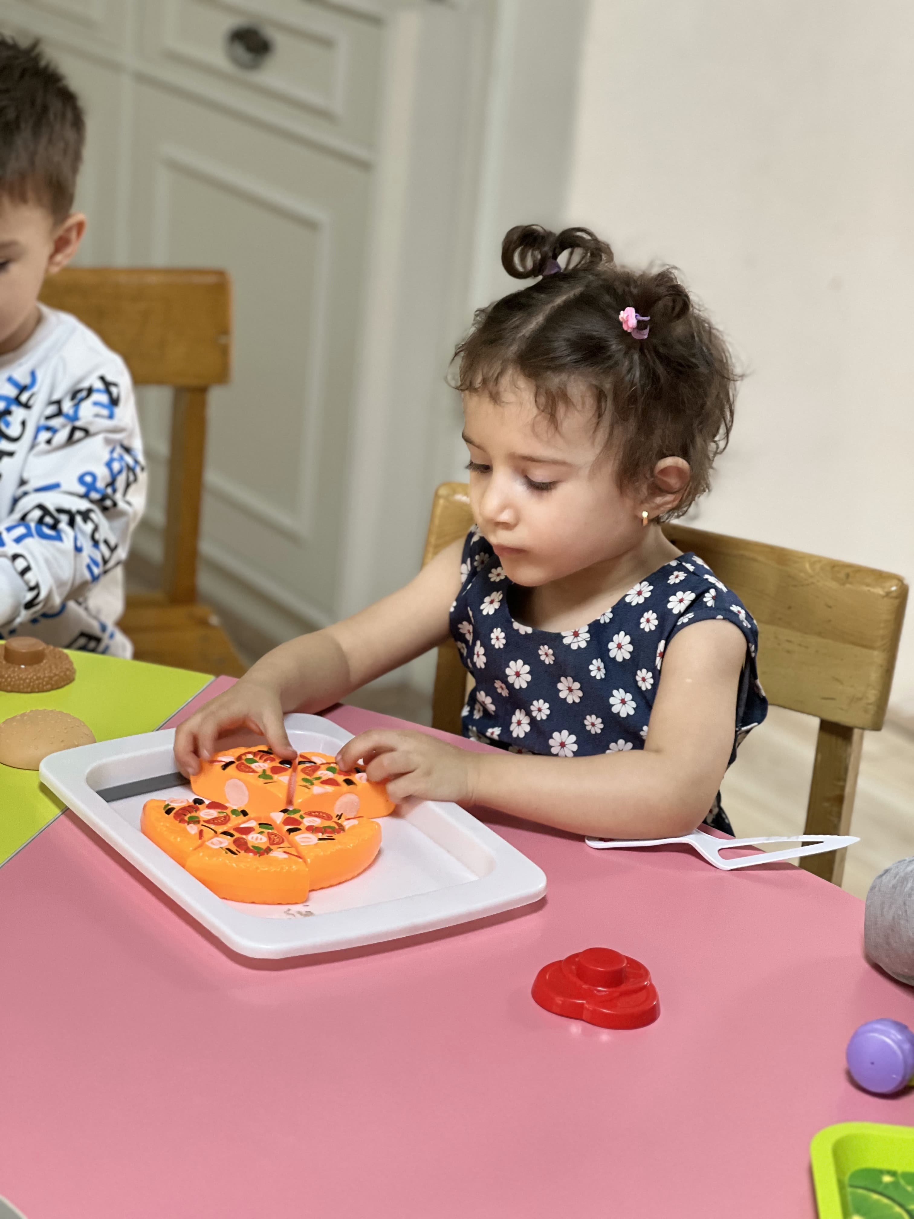 مهدکودک روزبه کودک و پیش دبستانی کودک خلاق