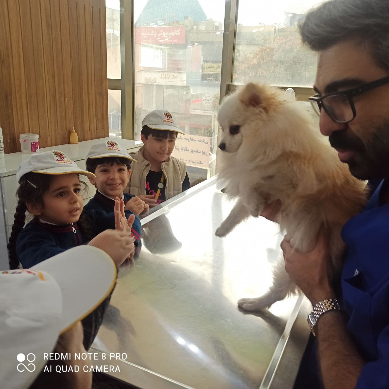 بازدید از کلینیک دکتر یوسف پور(دکتر پت)به مناسبت روز دامپزشکی